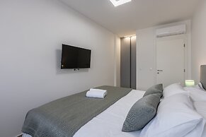 Scenic Kastel Luksic Apartments