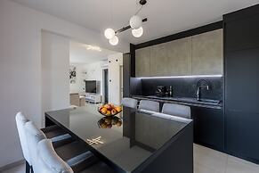 Scenic Kastel Luksic Apartments