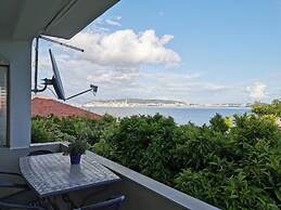 Trogir Sunny Apartments With Sea View