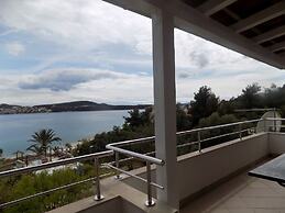 Trogir Sunny Apartments With Sea View