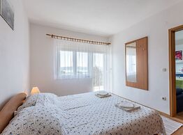 Charming Trogir Apartments With Balcony