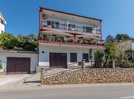 Charming Trogir Apartments With Balcony