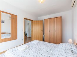 Charming Trogir Apartments With Balcony