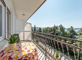Charming Trogir Apartments With Balcony