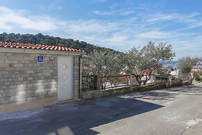 Sunny Elegant Apartments in Trogir