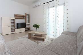 Sunny Elegant Apartments in Trogir