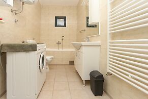 Sunny Elegant Apartments in Trogir