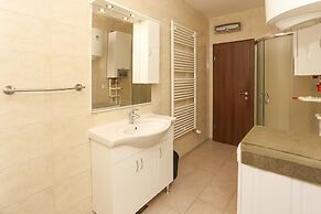 Sunny Elegant Apartments in Trogir