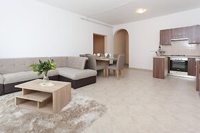 Sunny Elegant Apartments in Trogir