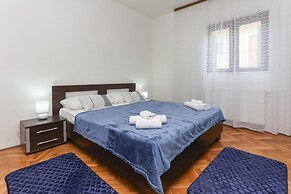 Sunny Elegant Apartments in Trogir