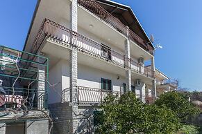 Sunny Elegant Apartments in Trogir