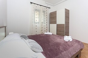 Sunny Elegant Apartments in Trogir
