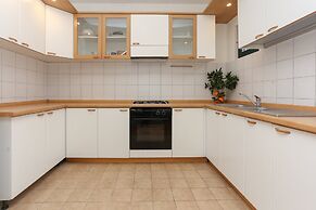 Sunny Elegant Apartments in Trogir