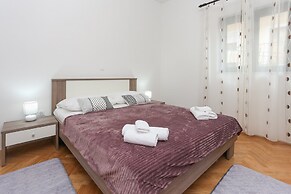 Sunny Elegant Apartments in Trogir