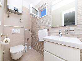 Scenic Elegant Trogir Villa With Pool