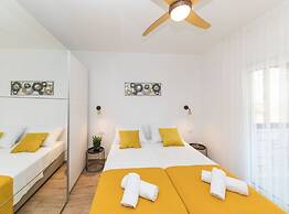 Scenic Elegant Trogir Villa With Pool