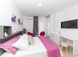 Scenic Elegant Trogir Villa With Pool