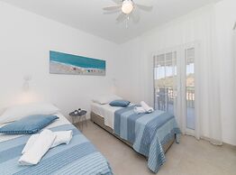 Scenic Elegant Trogir Villa With Pool