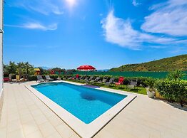 Scenic Elegant Trogir Villa With Pool