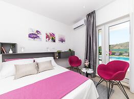 Scenic Elegant Trogir Villa With Pool