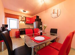 Seafront Villa With Furnished Sun Terrace, Close to the Beach