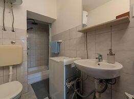 Beachfront Holiday Home With Hot Tub, Terrace, and Sea Views in Vinišć