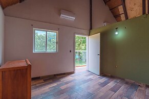 Spacious Villa with Pool, Soccer and Cricket Field