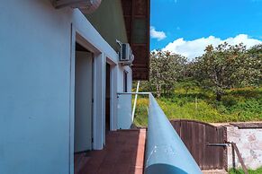 Spacious Villa with Pool, Soccer and Cricket Field