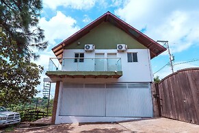 Spacious Villa with Pool, Soccer and Cricket Field