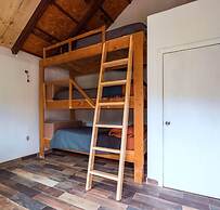 Spacious Villa with Pool, Soccer and Cricket Field