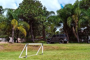 Spacious Villa with Pool, Soccer and Cricket Field