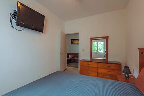 Spacious Villa with Pool, Soccer and Cricket Field