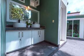 Spacious Villa with Pool, Soccer and Cricket Field