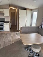 2 bed Caravan in Rhyl , dog Friendly, With Wifi