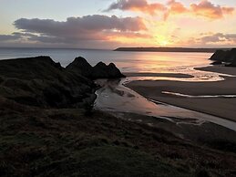 Gower - 2 Beds - Parking - EV Charger - Wifi