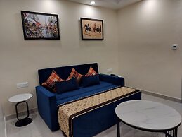 Hotel Luxe Opera NH8 - 7km from IGI Delhi Airport