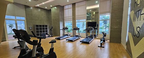 Makati Bliss Apartment - Cozy Urban Retreat