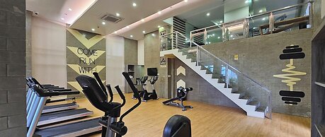 Makati Bliss Apartment - Cozy Urban Retreat