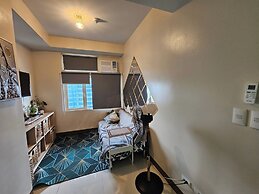 Makati Bliss Apartment - Cozy Urban Retreat
