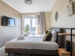 Beachfront Apartment With 2 Terraces