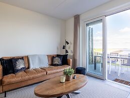 Beachfront Apartment With Sea-view