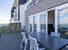 Beachfront Apartment With Sea-view