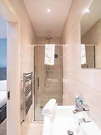 Peaceful Cozy Retreat in Sheffield