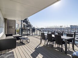 Lush Apartment With sea Views