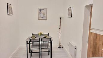 Wigan - Apartment - Sleeps 3 - Parking - Stadium