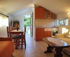 Nice Apartment With Balcony