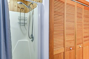 Home 15 Mi to Berkshire East & Mount Snow!