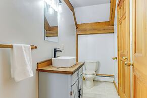 Home 15 Mi to Berkshire East & Mount Snow!