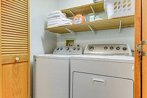 Home 15 Mi to Berkshire East & Mount Snow!