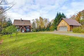 Home 15 Mi to Berkshire East & Mount Snow!